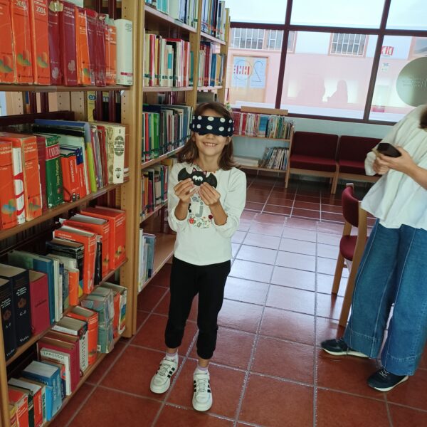 Read more about the article O Morcego Bibliotecário