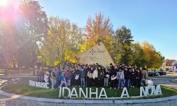 Read more about the article CAMINHADA “Entre Pedras e Memórias”