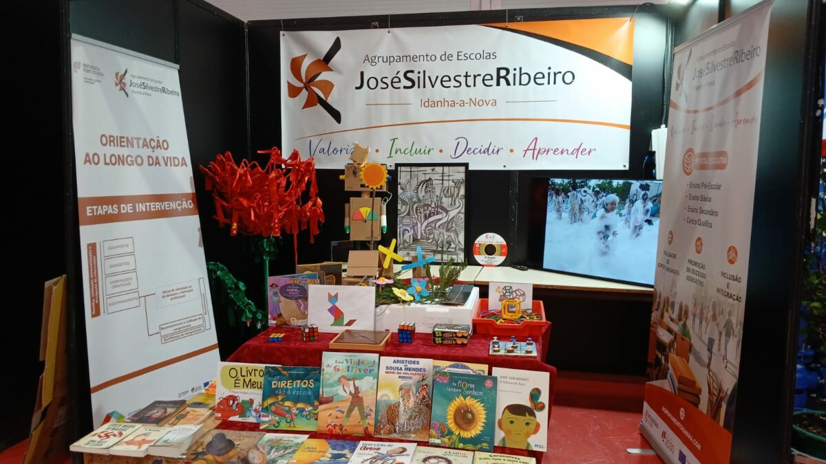 Read more about the article A Escola na Feira Raiana