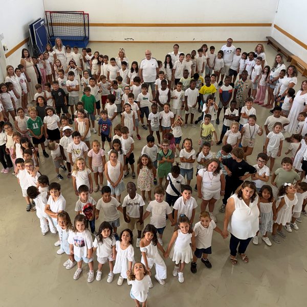 Read more about the article De branco, para celebrar a Paz !